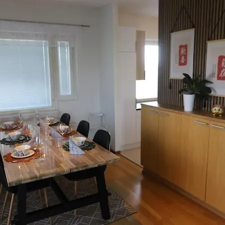 Spacious Top-Floor Apartment With Private Sauna - City Center *